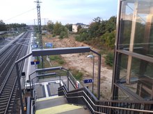 Seit 2020 sind die Aufzüge an der neuen Fußgängerüberführung in Betrieb.