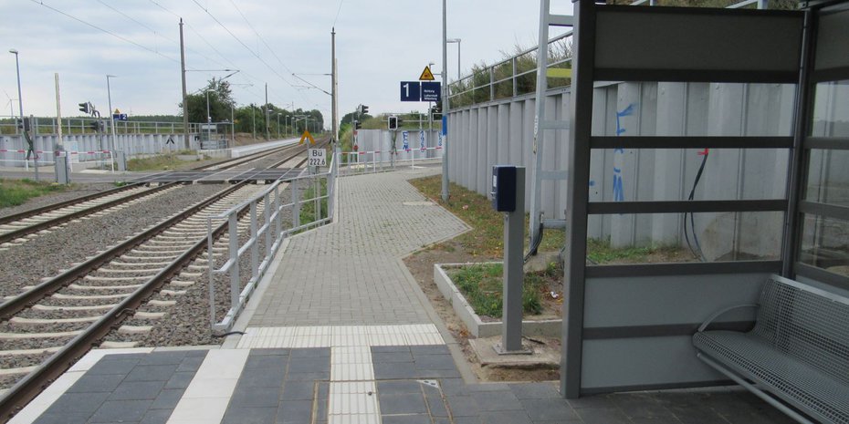 Die neuen Bahnsteige samt Ausstattung sind seit Sommer 2021 nutzbar.